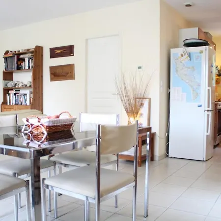 Сasa de vacaciones Maison Récente 4 Pièces Avec Piscine, Accès Privé à La Et Parking à Saint-pierre-d'oléron - Fr-1-246a-165